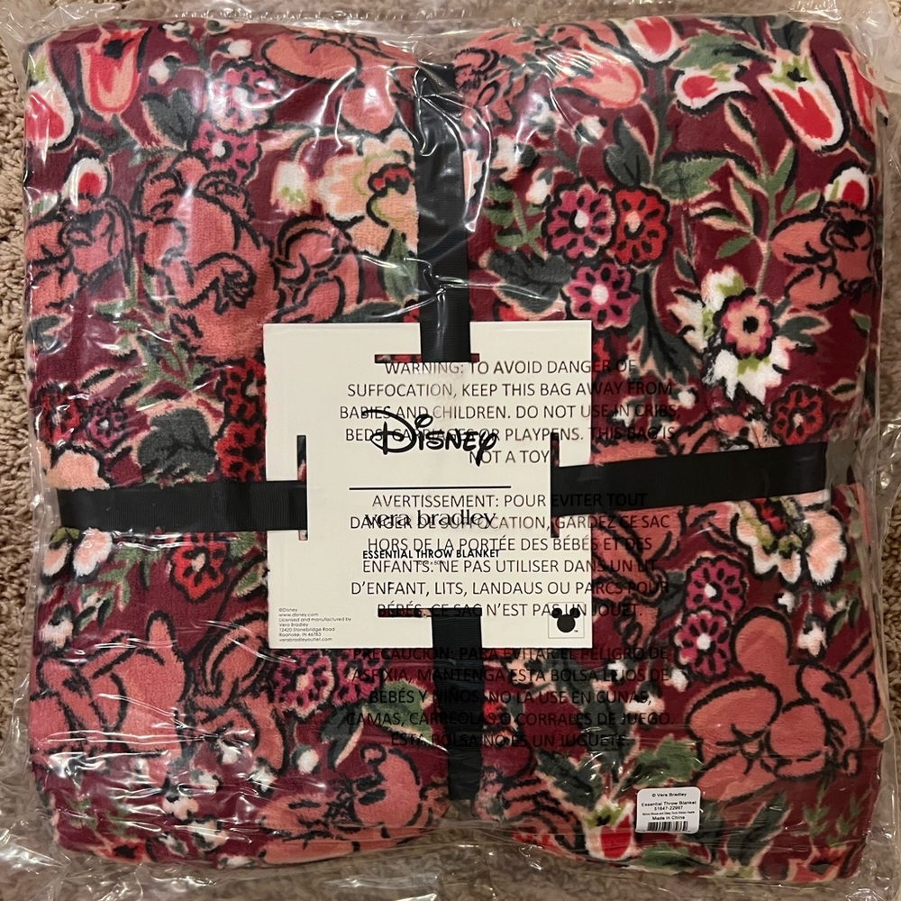 Vera Bradley Throw Blanket Minnie Mouse & Daisy Duck Hidden Hearts Disney